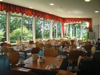 پانوراما‌ این هتل اند بردینگ هاوس