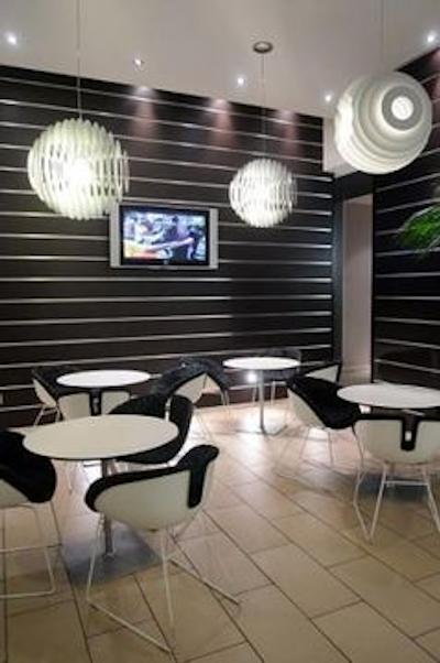 ای اچ هتلس میلانو گیویا