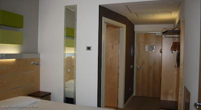 ای اچ هتلس میلانو گیویا