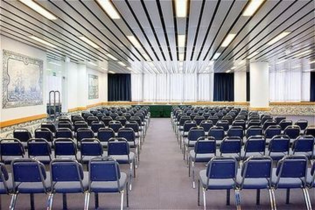 هالیدی این لیسبون کنتیننتال