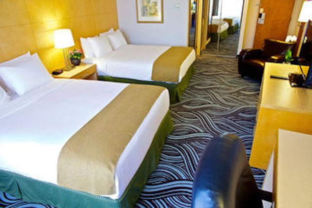 رادیسون تورنتو ایست