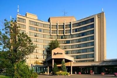 رادیسون تورنتو ایست