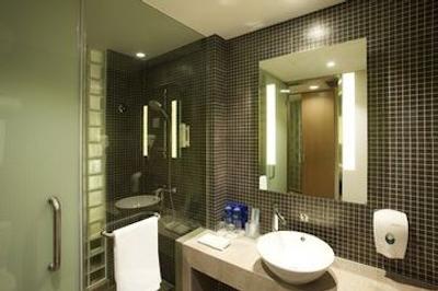 هالیدی این اکسپرس شانگهای گنگ کنگ