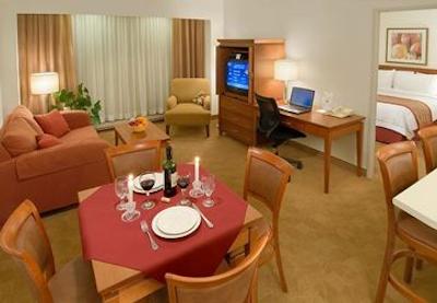 رزیدنس این مونترال داون تاون