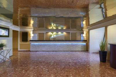 هالیدی این تورنتو یورکدل