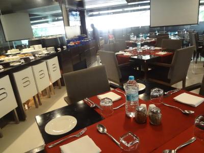 سونسکا مومبای