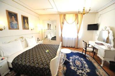 کوئینز آستوریا