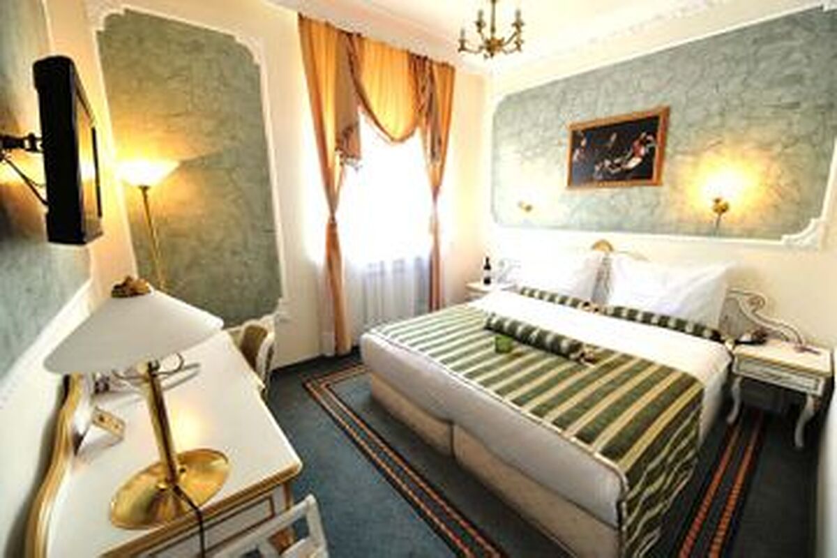 کوئینز آستوریا