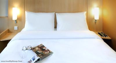 آیبیس میلانو سنترو