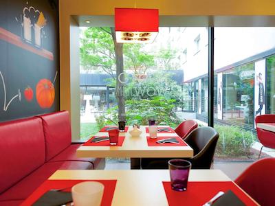 آیبیس میلانو سنترو