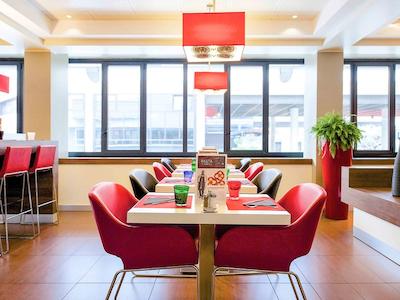 آیبیس میلانو سنترو