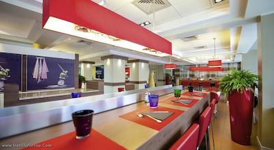 آیبیس میلانو سنترو