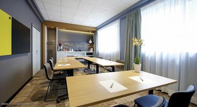 آیبیس میلانو سنترو