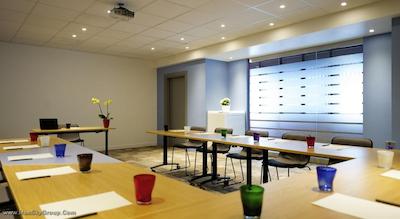 آیبیس میلانو سنترو