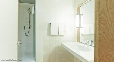 آیبیس میلانو سنترو