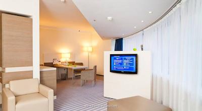 هالیدی این سن پترزبورگ مسکوسکی وروتا