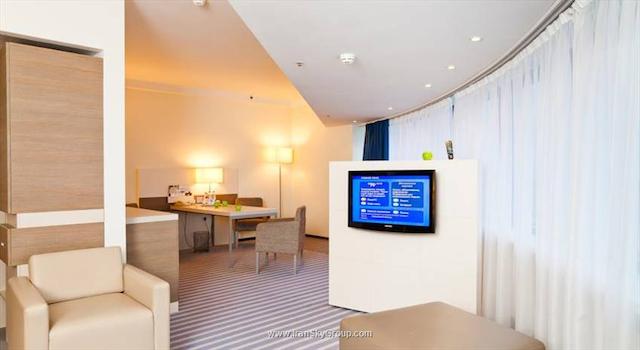 هالیدی این سن پترزبورگ مسکوسکی وروتا