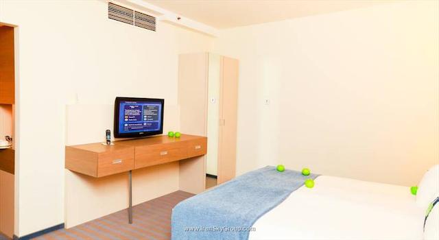 هالیدی این سن پترزبورگ مسکوسکی وروتا