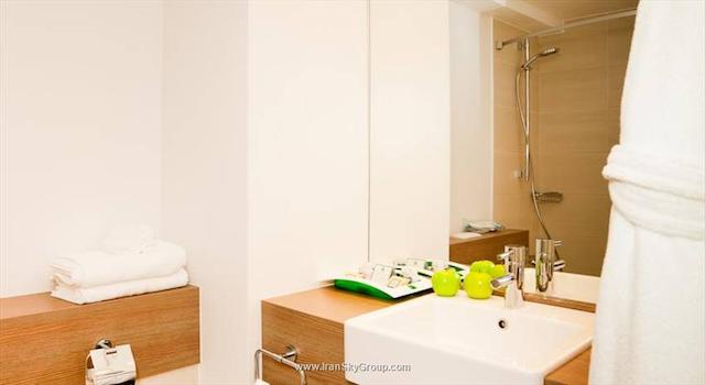 هالیدی این سن پترزبورگ مسکوسکی وروتا