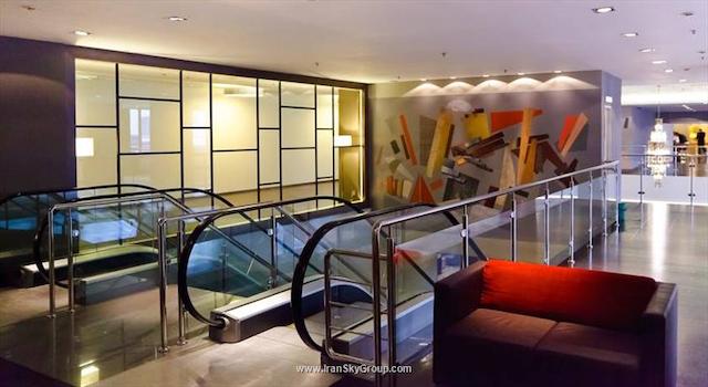 هالیدی این سن پترزبورگ مسکوسکی وروتا