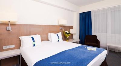 هالیدی این سن پترزبورگ مسکوسکی وروتا