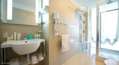 مرکور ریمینی آرتیس