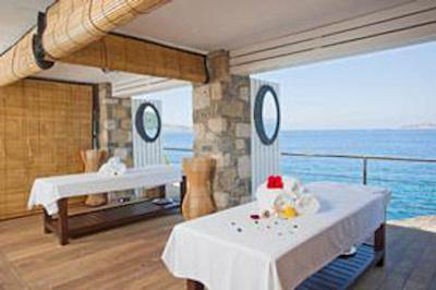 سرپدور بوتیک هتل اند اسپا