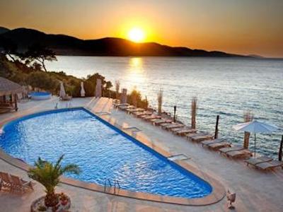 سرپدور بوتیک هتل اند اسپا