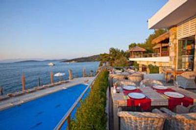 سرپدور بوتیک هتل اند اسپا