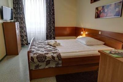 بی اند بی هتل جوبجانا پارک