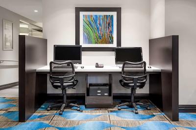 ویندهم گاردن نیاگارا فالز فالسویو هتل