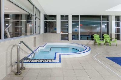 ویندهم گاردن نیاگارا فالز فالسویو هتل