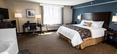 ویندهم گاردن نیاگارا فالز فالسویو هتل