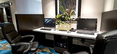 ویندهم گاردن نیاگارا فالز فالسویو هتل