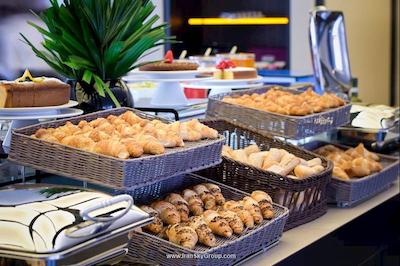 استارهتلس توریست