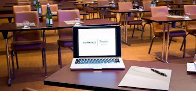 استارهتلس توریست