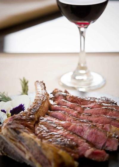 استارهتلس توریست