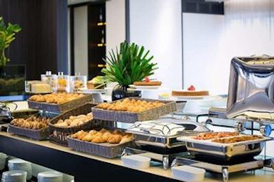 استارهتلس توریست