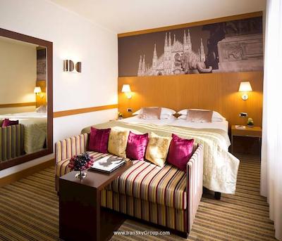 استارهتلس توریست