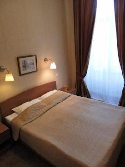 نوسکی گرند هتل