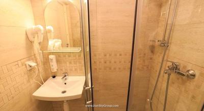 نوسکی هتل بریز