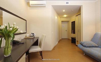 نوسکی هتل بریز