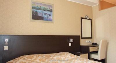 نوسکی هتل بریز