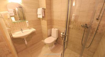 نوسکی هتل بریز