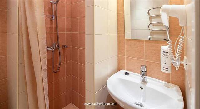 نوسکی هتل بریز
