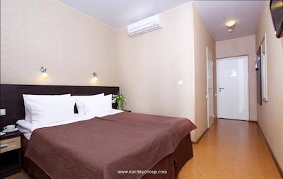 نوسکی هتل بریز