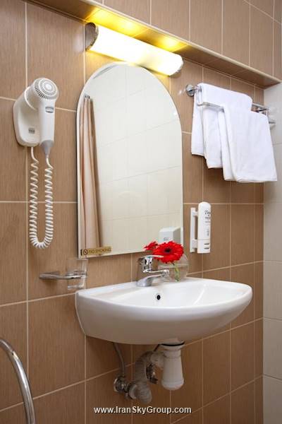 نوسکی هتل بریز