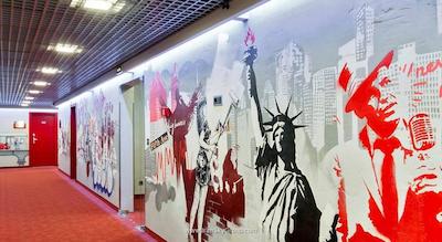 ردا استارز هتل