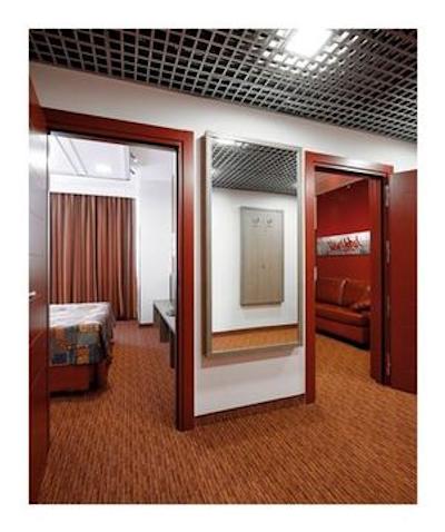 ردا استارز هتل