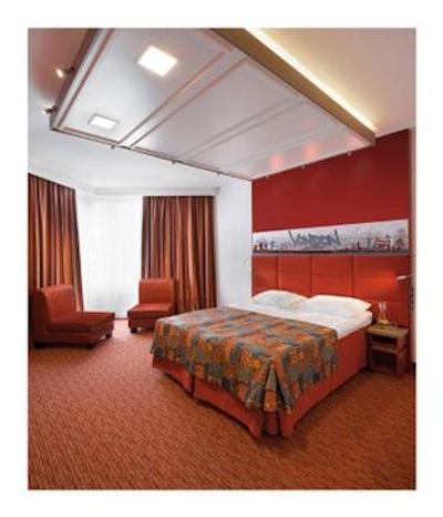 ردا استارز هتل